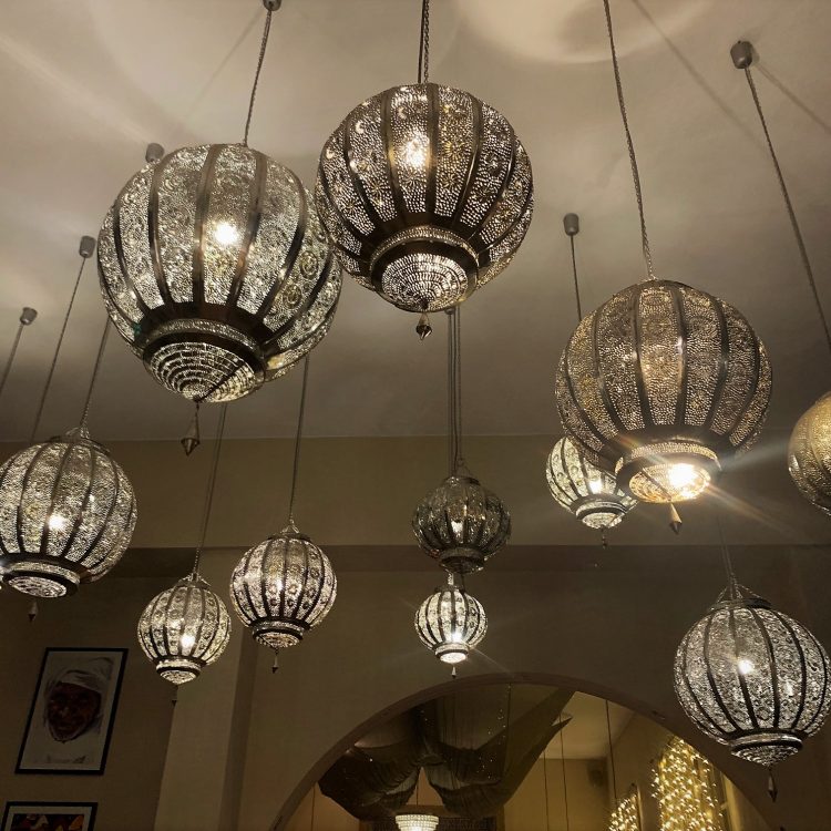 Viele Lampen - dezente Beleuchtung