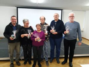 Jury bei der Danksagung mit Jürgen Richarz vom Auswahlgremium - Foto Bernd Kusche